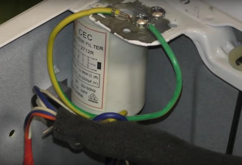   AEG  